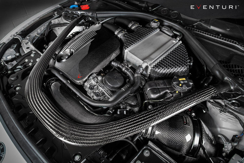Load image into Gallery viewer, Eventuri BMW F8X M3 / M4 S55 Black Carbon Engine Cover
