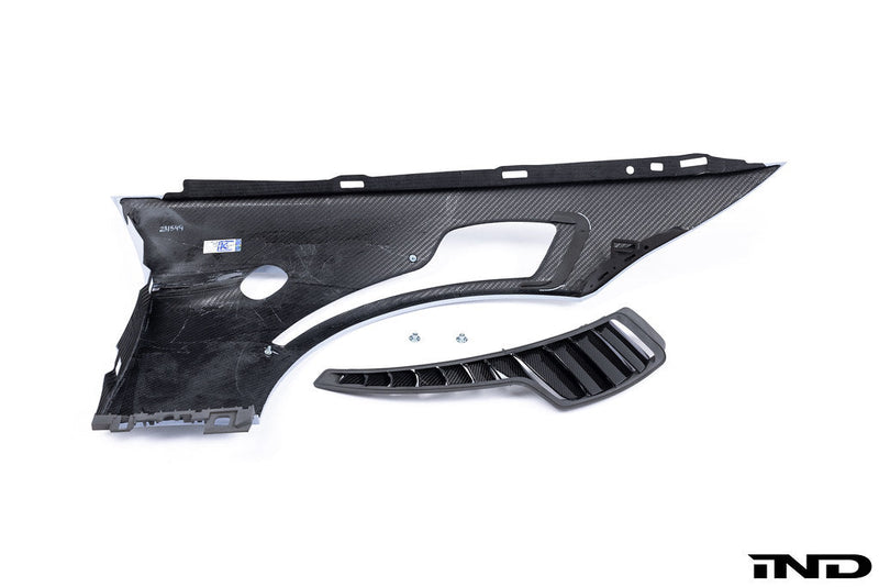 Load image into Gallery viewer, Karbonius E92 M3 Carbon Vented Fender Set

