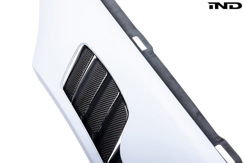 Load image into Gallery viewer, Karbonius E92 M3 Carbon Vented Fender Set
