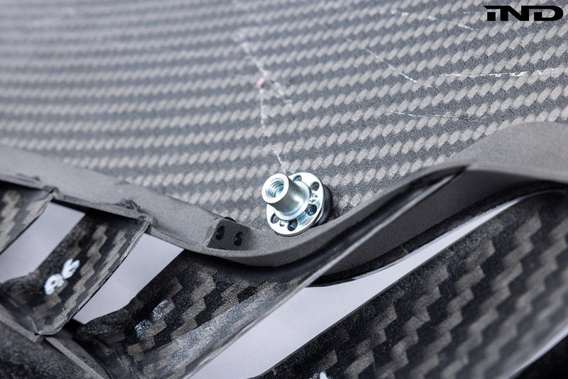 Load image into Gallery viewer, Karbonius E92 M3 Carbon Vented Fender Set
