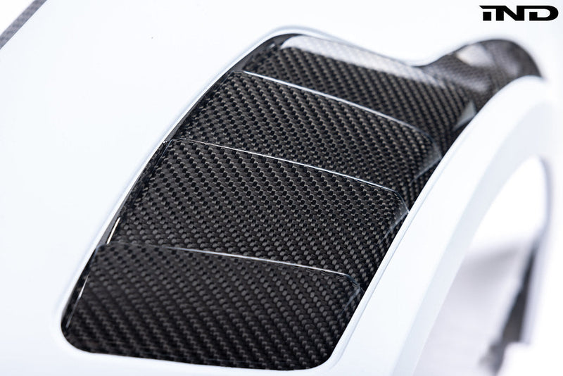 Load image into Gallery viewer, Karbonius E92 M3 Carbon Vented Fender Set
