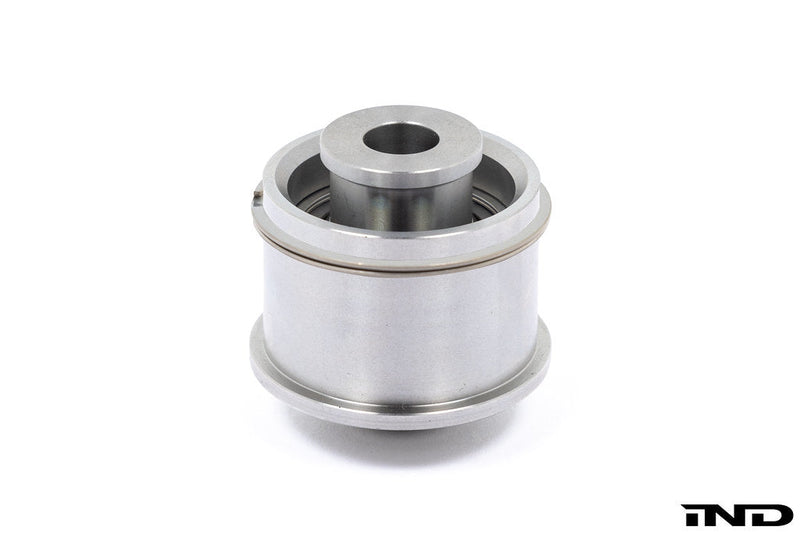 Load image into Gallery viewer, Fall-Line Motorsports E9X M3 Rear Upper Control Arm Bearing Set - Outer
