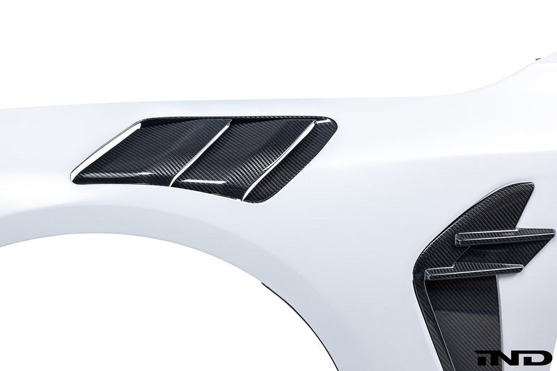 Load image into Gallery viewer, Karbonius G80 M3 Carbon Vented Front Fender Set
