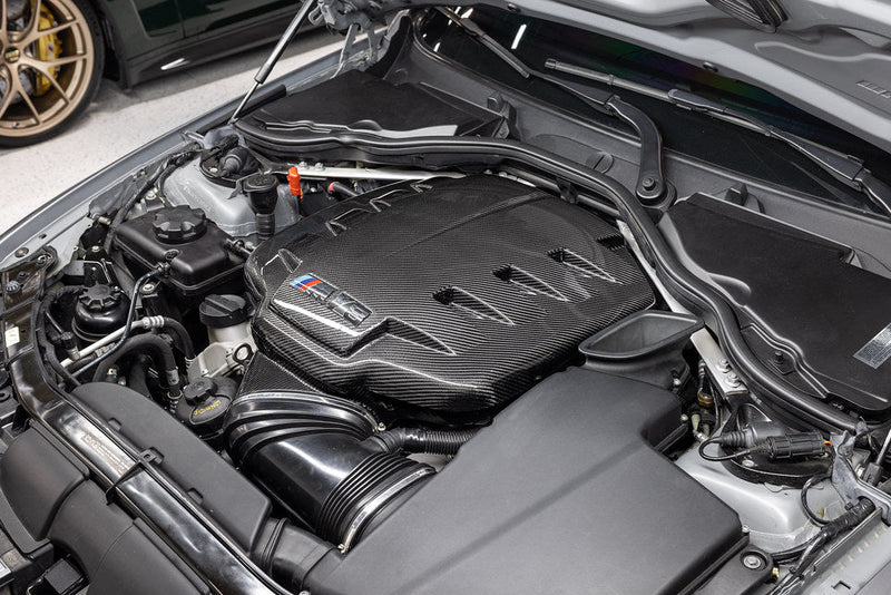 Load image into Gallery viewer, Eventuri BMW E9X M3 (S65) Black Carbon Inlet Plenum - Gloss
