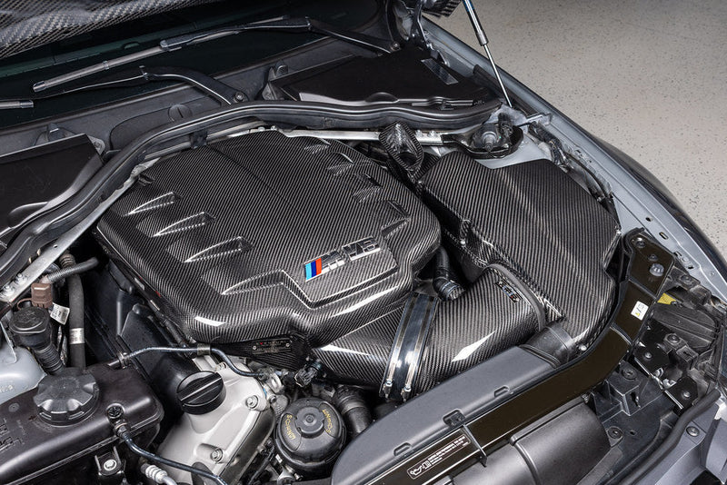 Load image into Gallery viewer, Eventuri BMW E9X M3 (S65) Black Carbon Inlet Plenum - Gloss
