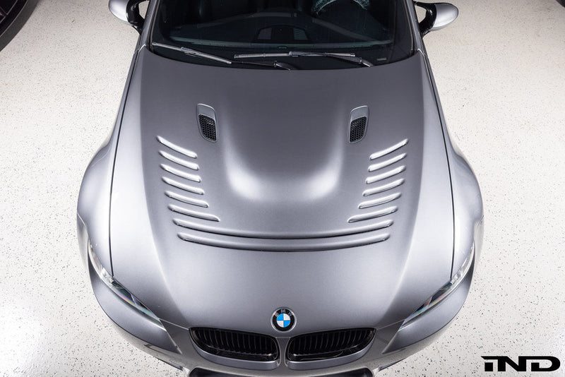 Load image into Gallery viewer, Karbonius E92 M3 Carbon Vented Hood
