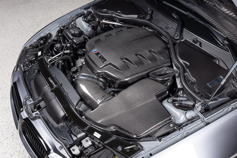 Load image into Gallery viewer, Eventuri BMW E9X M3 (S65) Black Carbon Airbox Lid - Gloss
