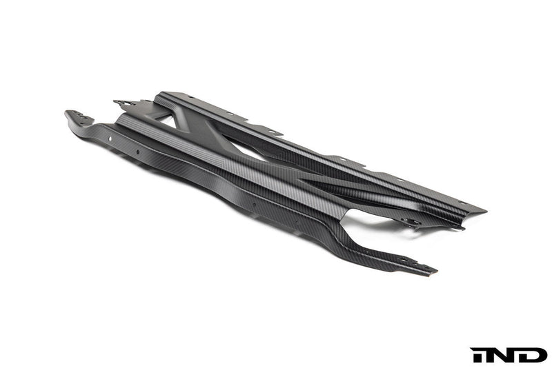 Load image into Gallery viewer, Karbonius G8X M2 / M3 / M4 CSL Carbon Cooling Shroud Cover
