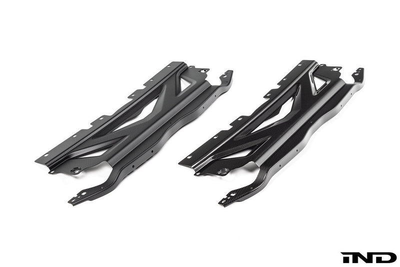 Load image into Gallery viewer, Karbonius G8X M2 / M3 / M4 CSL Carbon Cooling Shroud Cover
