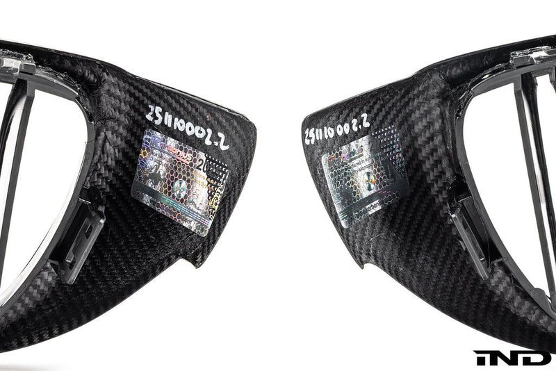 Load image into Gallery viewer, Karbonius F8X M3 / M4 Carbon Fiber Front Grille Set

