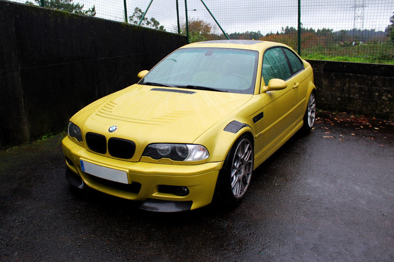 Load image into Gallery viewer, Karbonius E46 M3 Carbon Vented Hood

