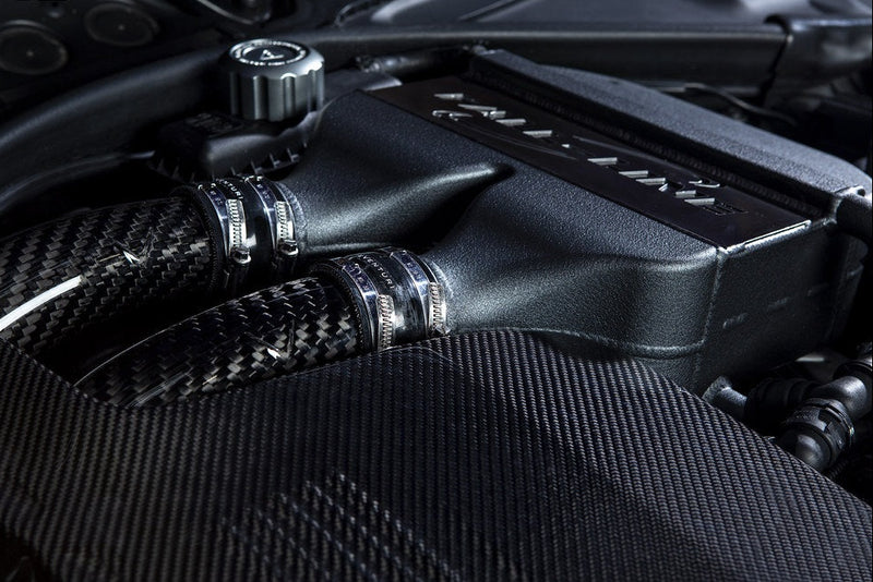 Load image into Gallery viewer, Eventuri BMW F8X M2C M3 M4 S55 Black Carbon Charge Pipe Set - Gloss
