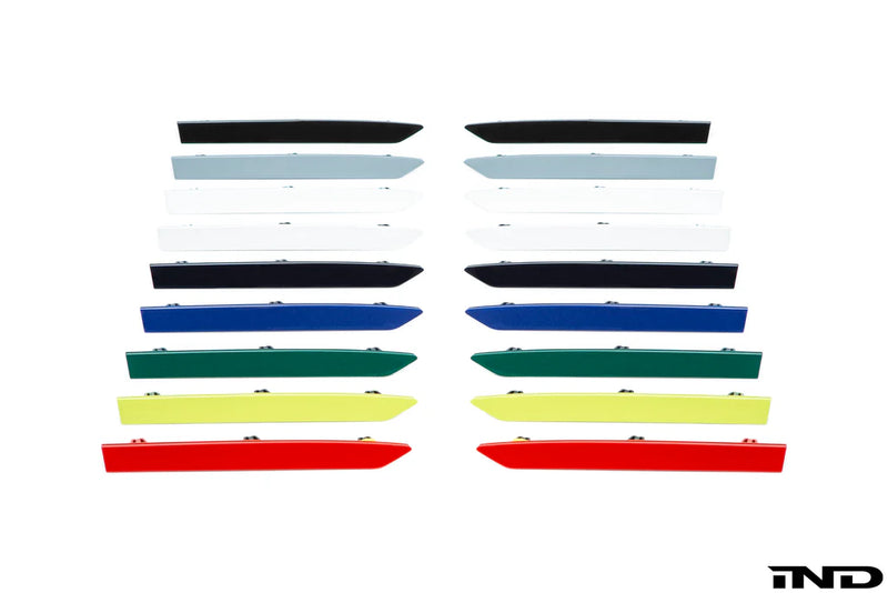 Load image into Gallery viewer, IND G8X M3 / M4 Painted Rear Reflector Set
