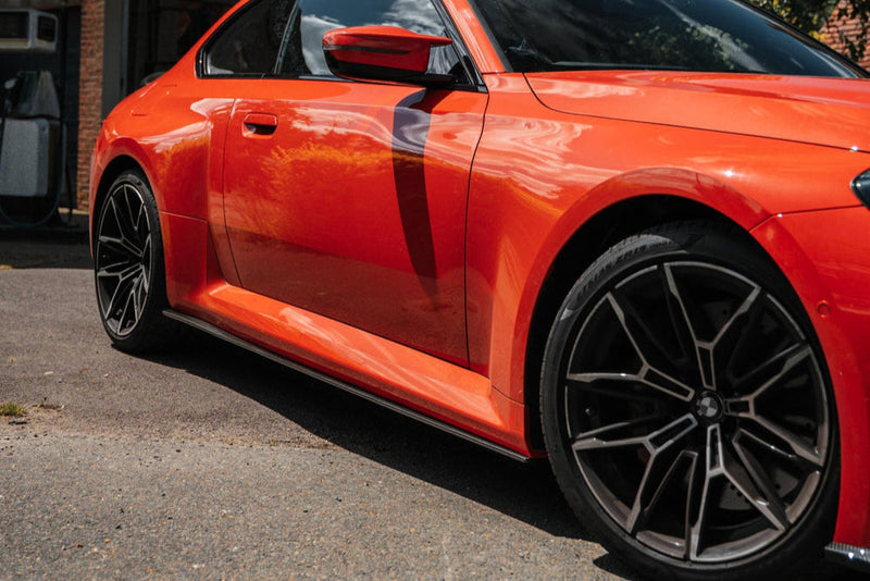 Load image into Gallery viewer, TREVORA G87 M2 Carbon Flat Side Skirt Set
