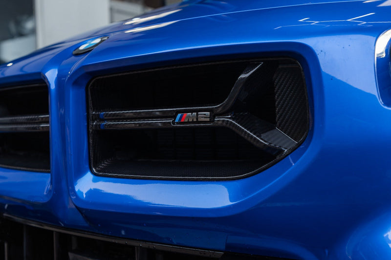 Load image into Gallery viewer, TREVORA G87 M2 Pre-Preg Carbon Fiber CSL Front Grilles
