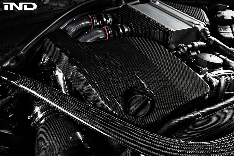 Load image into Gallery viewer, Eventuri BMW F8X M3 / M4 S55 Black Carbon Engine Cover
