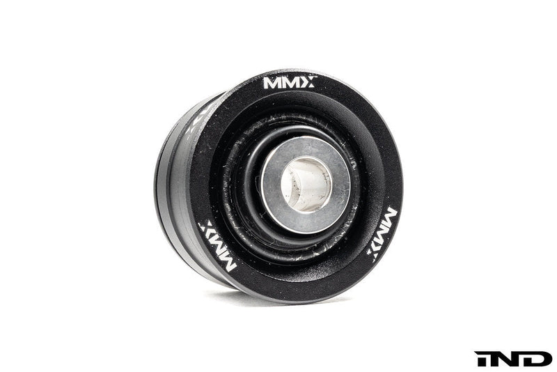 Load image into Gallery viewer, MMX Performance G8X / F8X OEM Rear Toe/Traction Arm Bearing Set

