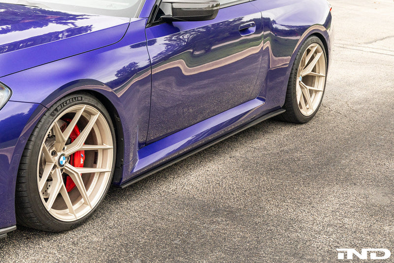 Load image into Gallery viewer, TREVORA G87 M2 Carbon Flat Side Skirt Set
