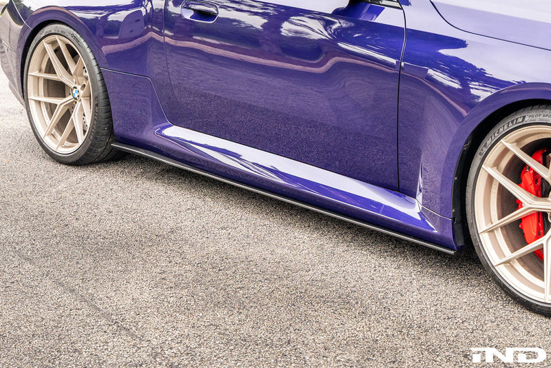 Load image into Gallery viewer, TREVORA G87 M2 Carbon Flat Side Skirt Set
