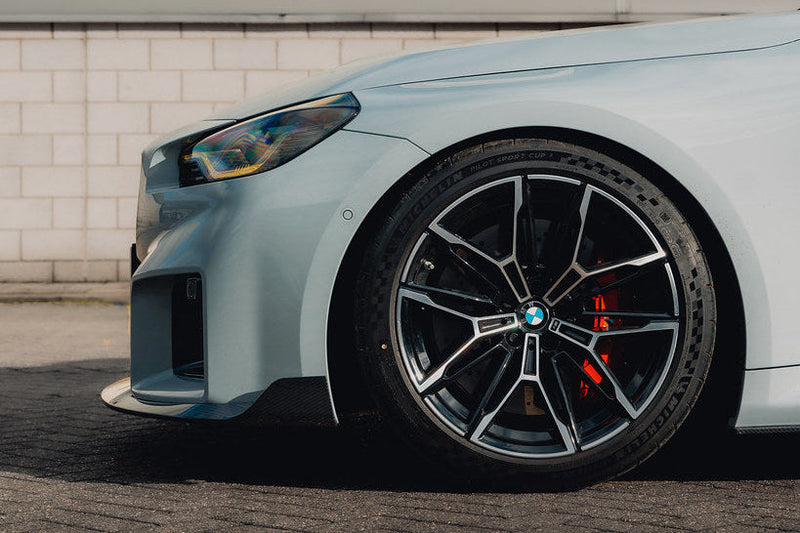 Load image into Gallery viewer, TREVORA G87 M2 Carbon Front Splitter with Winglets
